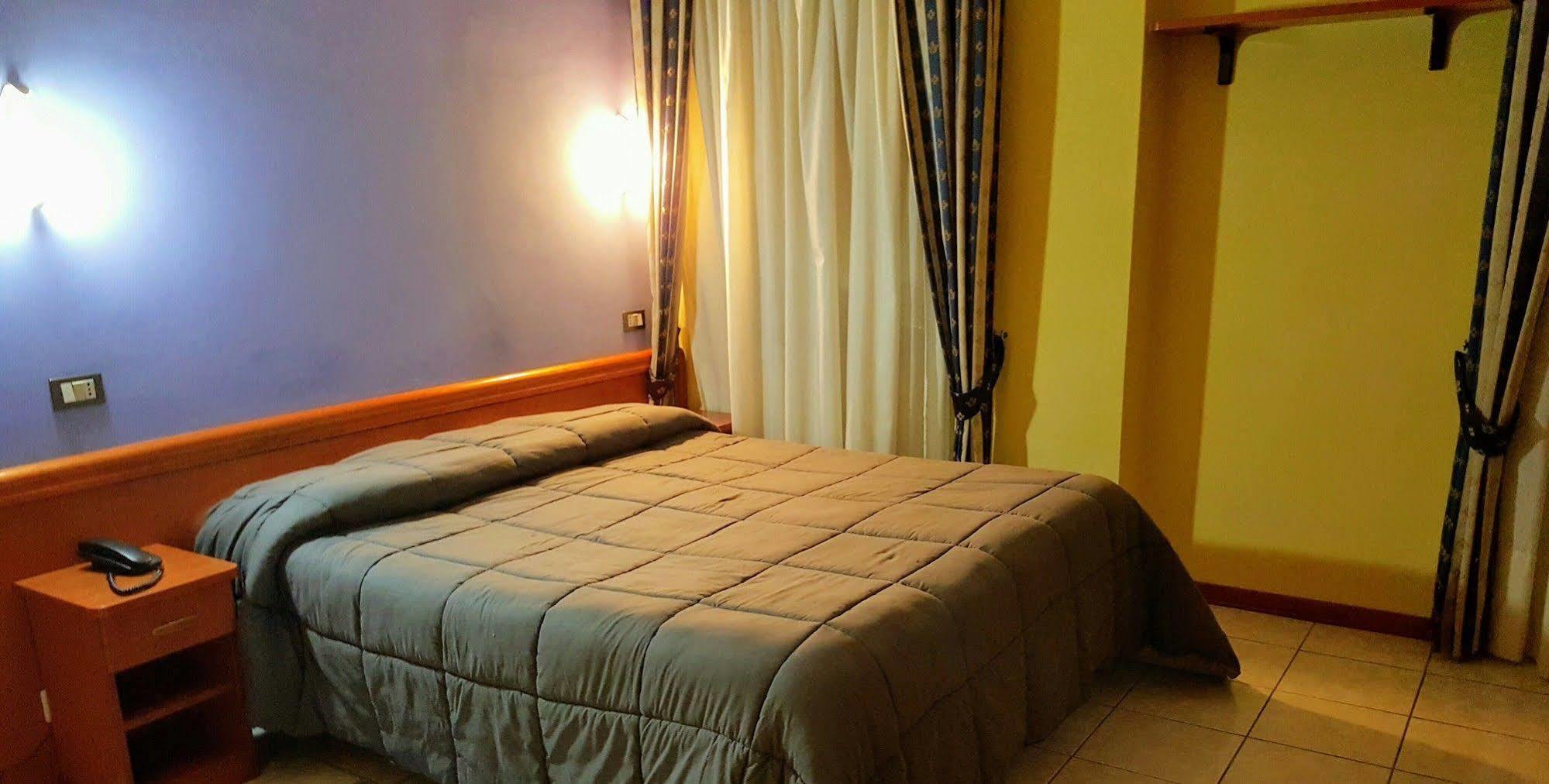 Hotel Ristorante Umbria Orvieto Bagian luar foto