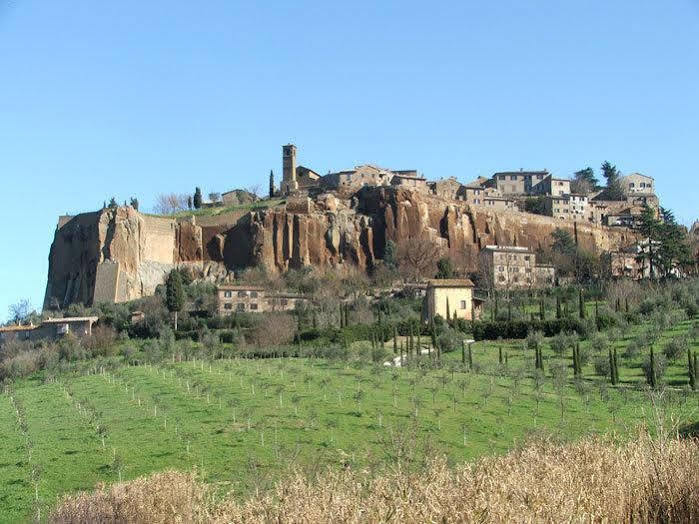Hotel Ristorante Umbria Orvieto Bagian luar foto